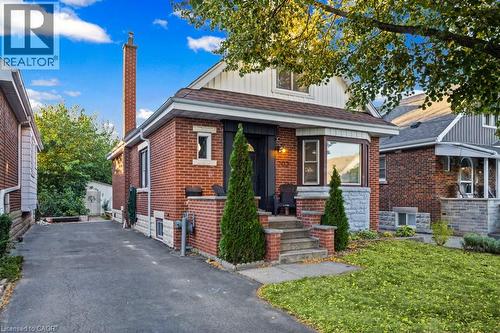 202 Huxley Avenue S, Hamilton, ON 