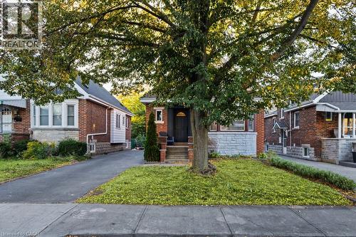 202 Huxley Avenue S, Hamilton, ON 