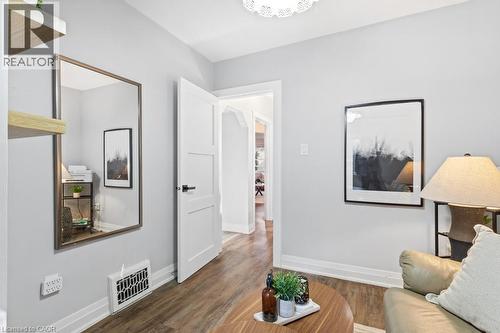 202 Huxley Avenue S, Hamilton, ON 