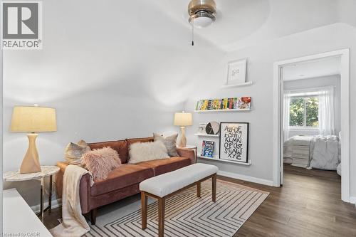 202 Huxley Avenue S, Hamilton, ON 