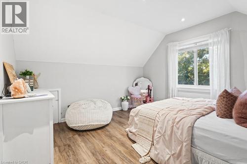 202 Huxley Avenue S, Hamilton, ON 