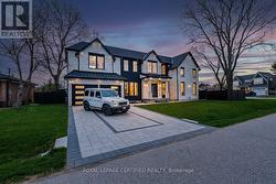 1404 WAVERLY AVENUE SW Oakville, ON L6L 2S3