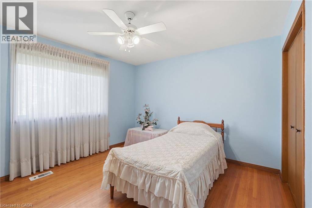32 San Fernando Drive, Hamilton, ON