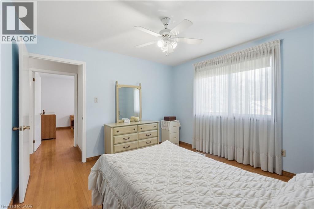 32 San Fernando Drive, Hamilton, ON
