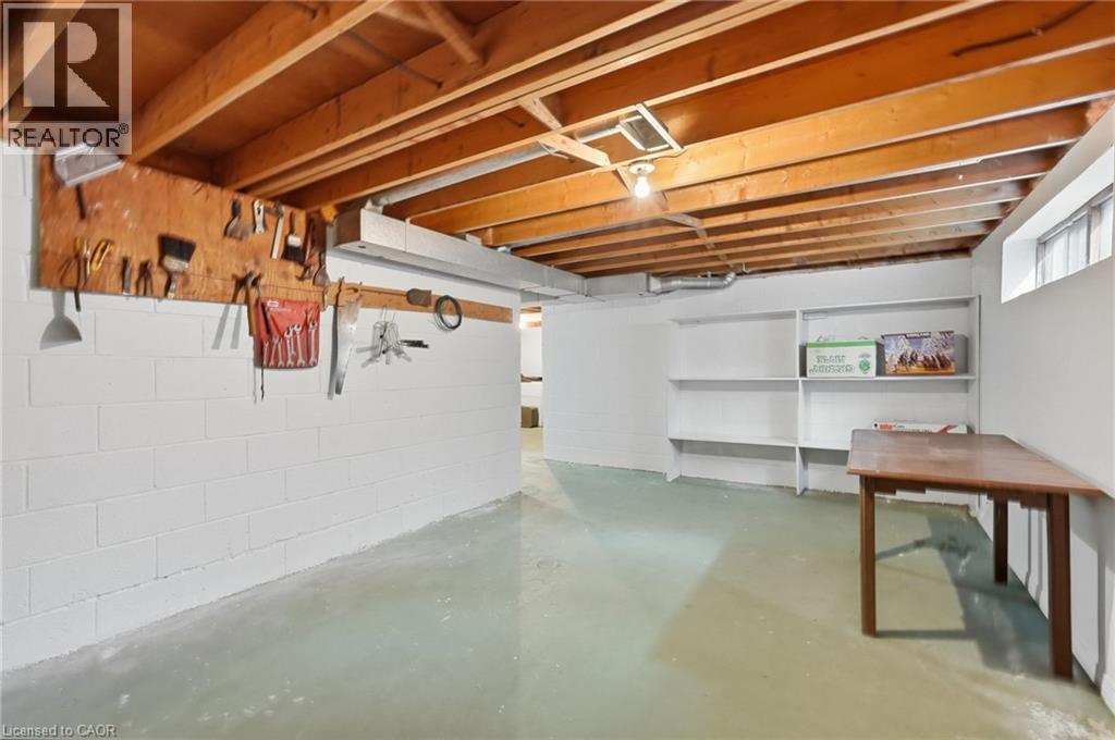 32 San Fernando Drive, Hamilton, ON
