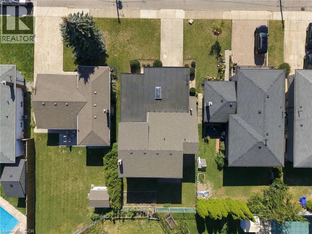 32 San Fernando Drive, Hamilton, ON