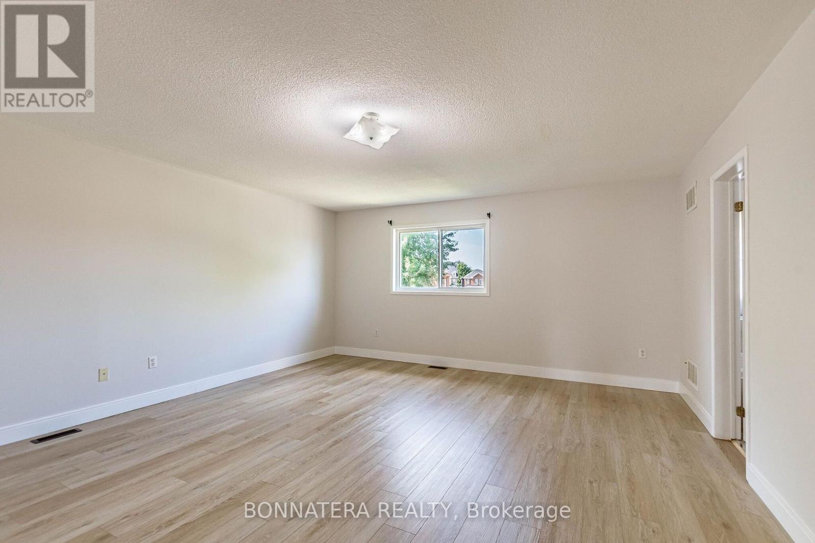 4297 Guildwood Way, Mississauga, ON