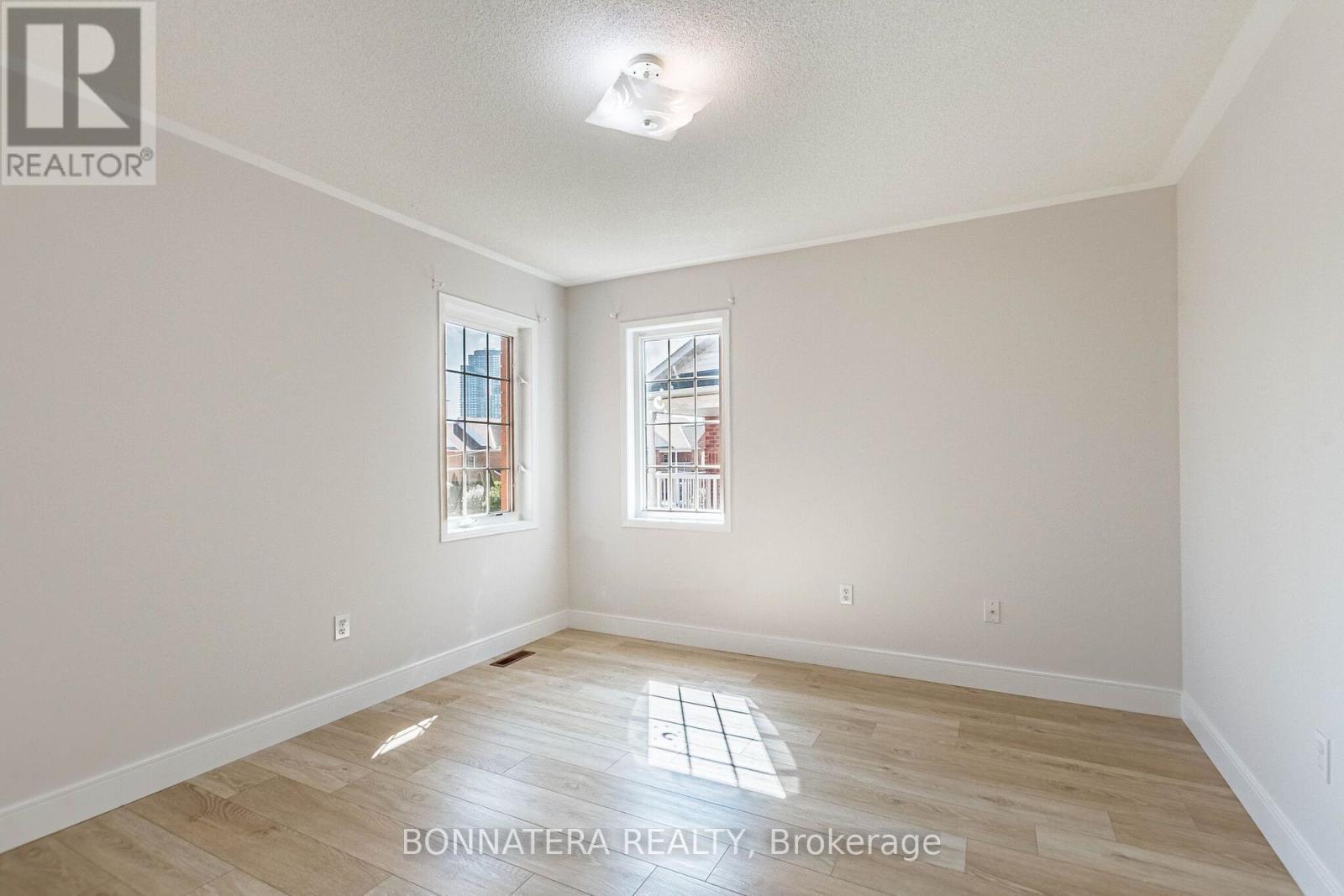 4297 Guildwood Way, Mississauga, ON