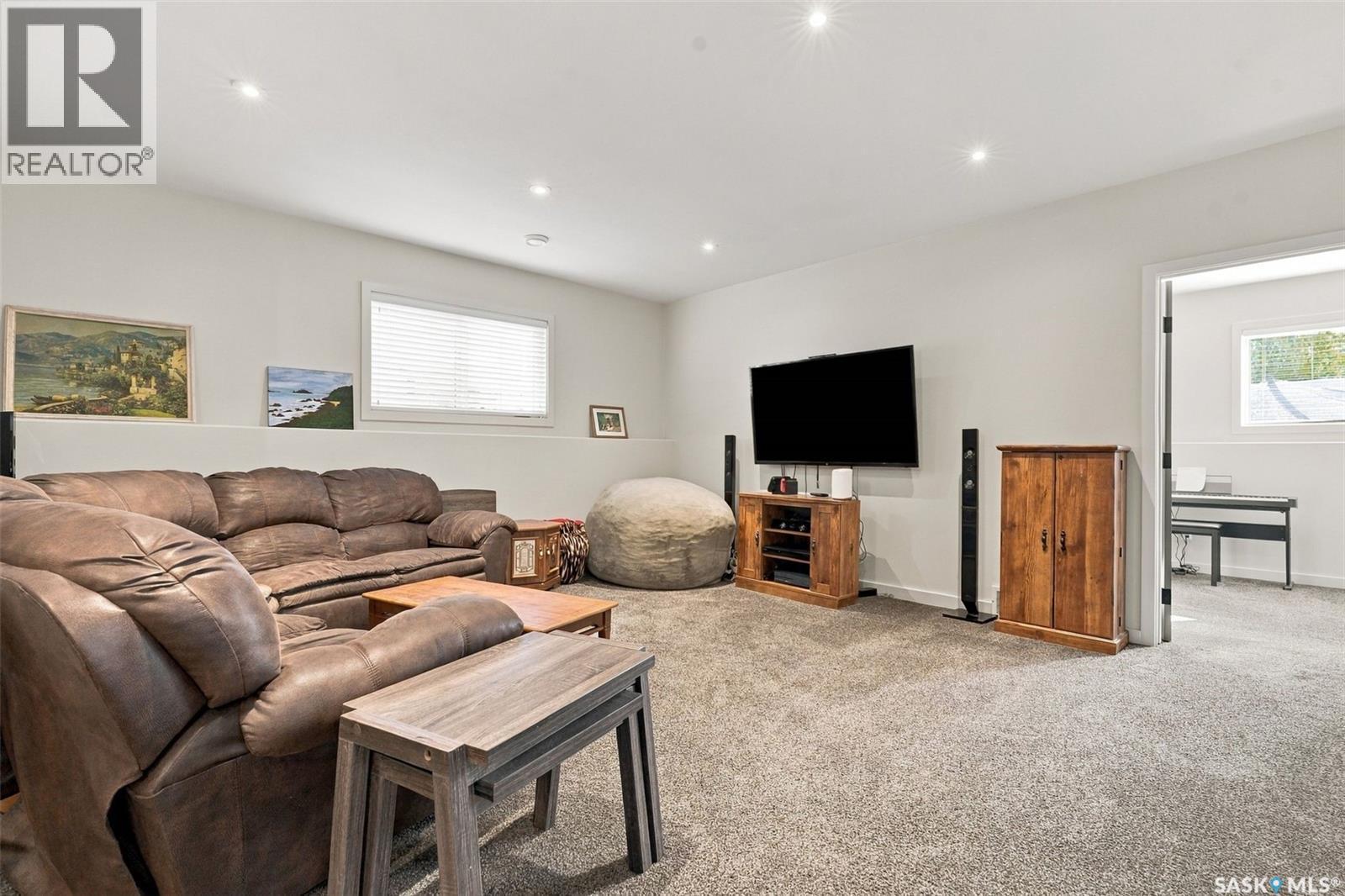 1119 Pringle Way, Saskatoon, SK