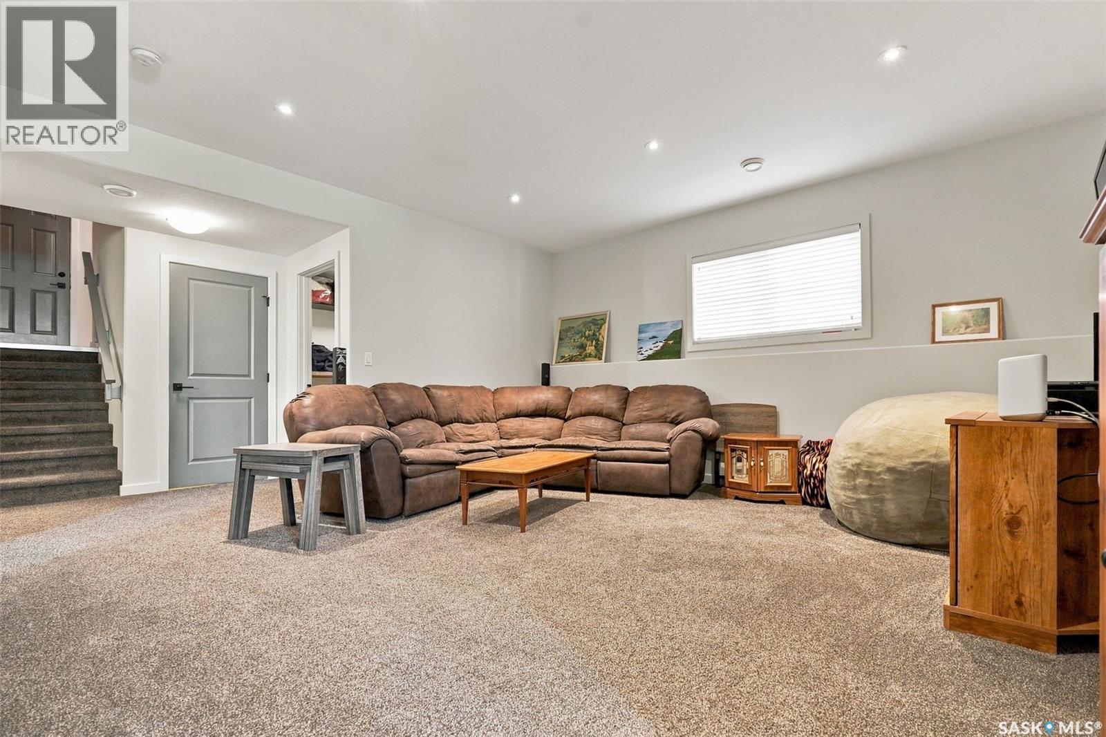 1119 Pringle Way, Saskatoon, SK