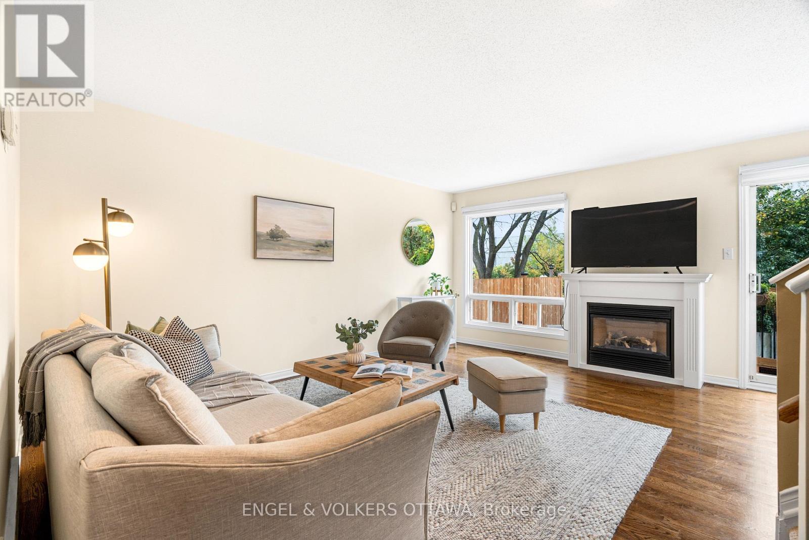 2032 Avenue P, Ottawa, ON