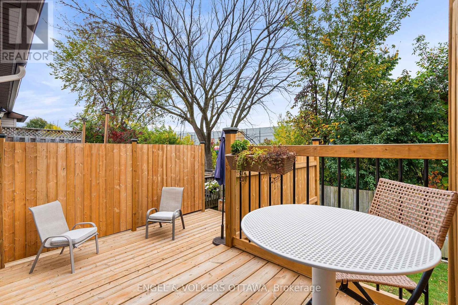 2032 Avenue P, Ottawa, ON