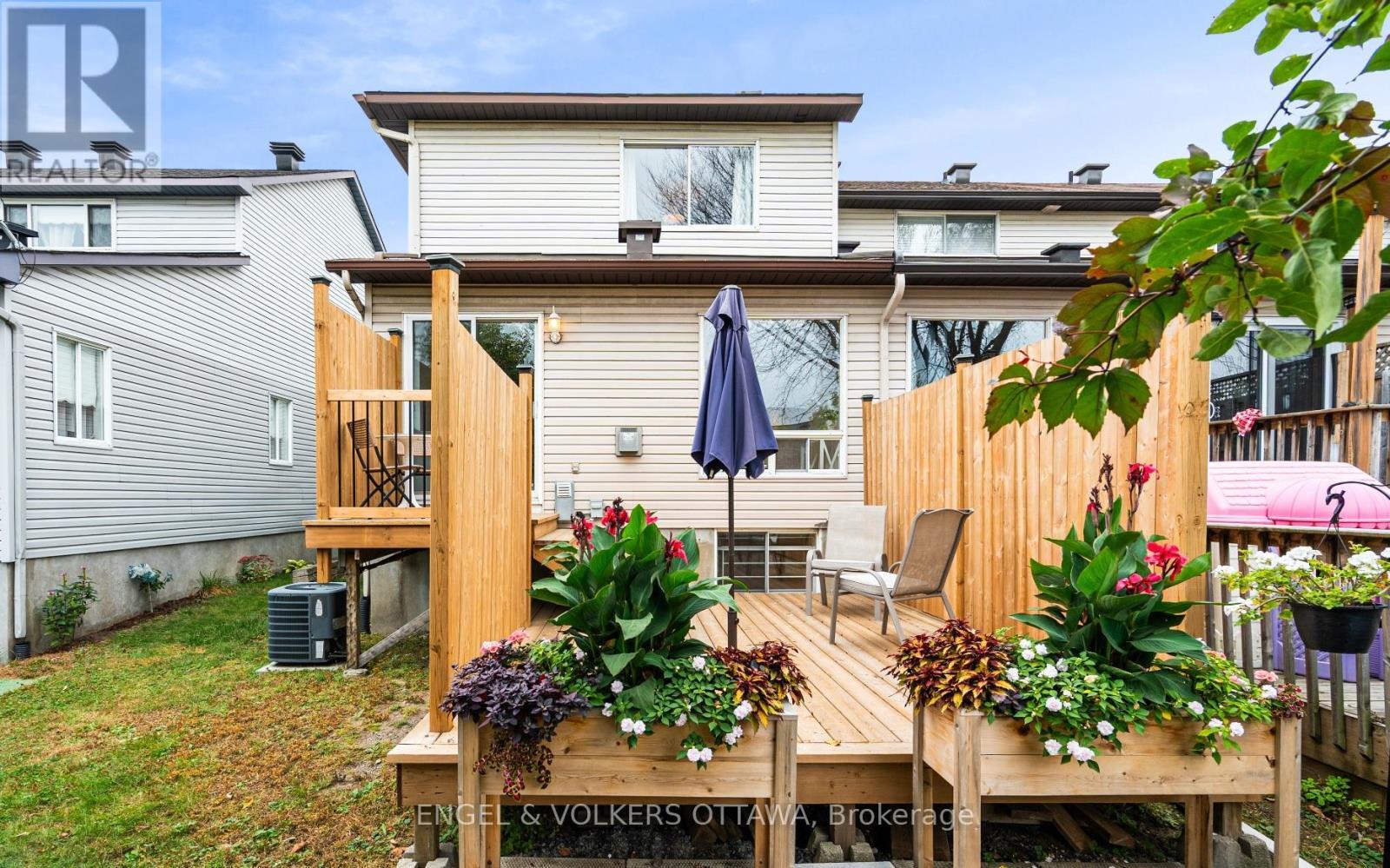 2032 Avenue P, Ottawa, ON