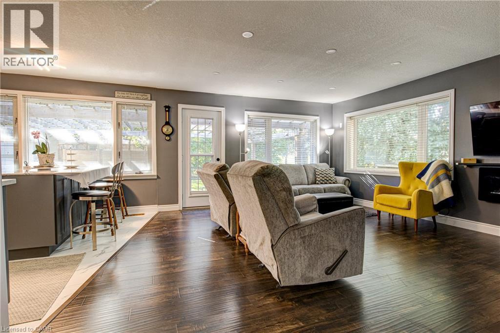 3 Oakwood Avenue, Kitchener, ON