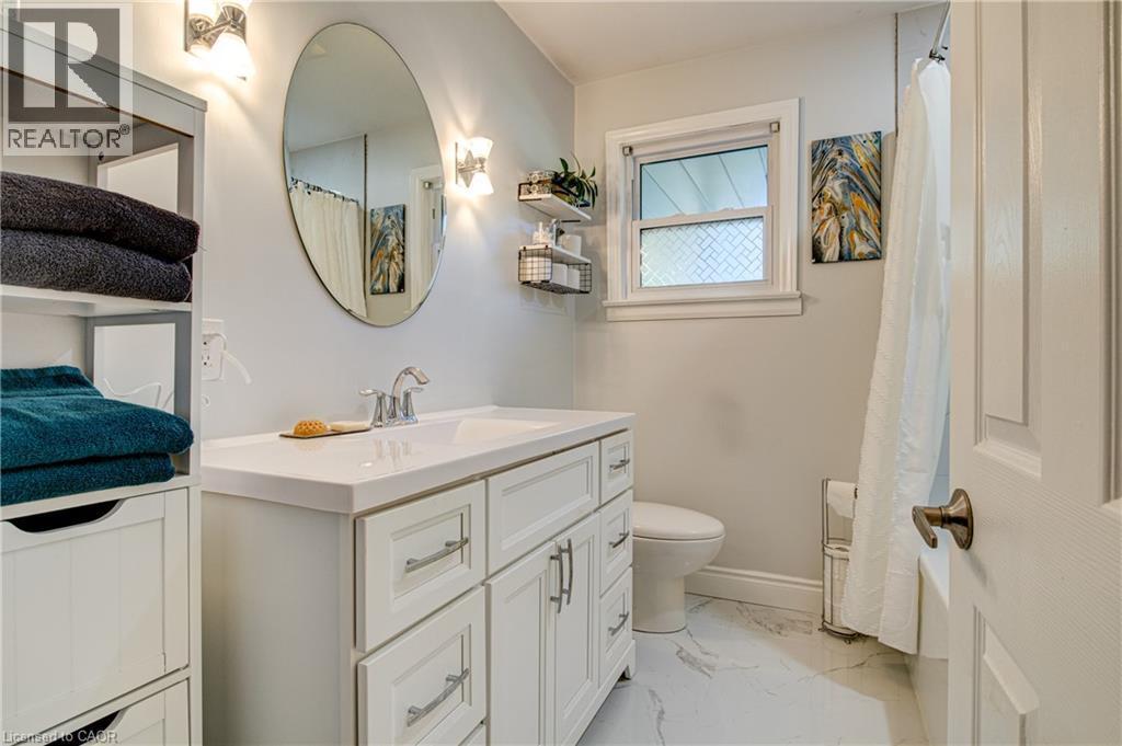 3 Oakwood Avenue, Kitchener, ON