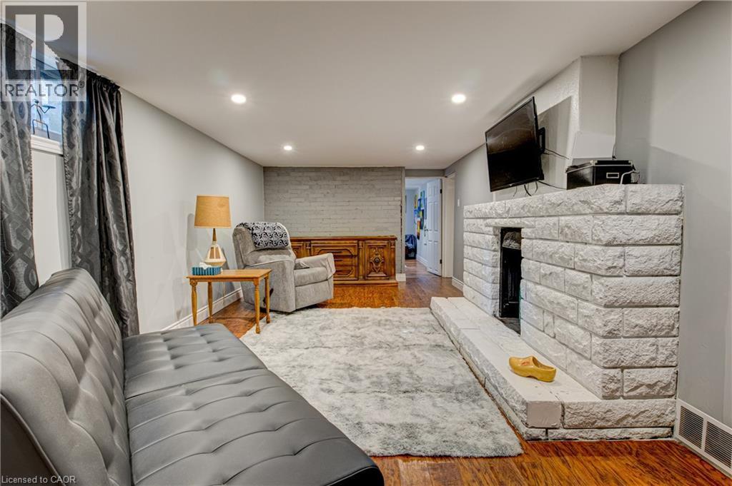 3 Oakwood Avenue, Kitchener, ON