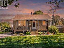 1794 Ellrose AVENUE Windsor, ON N8Y 3X8