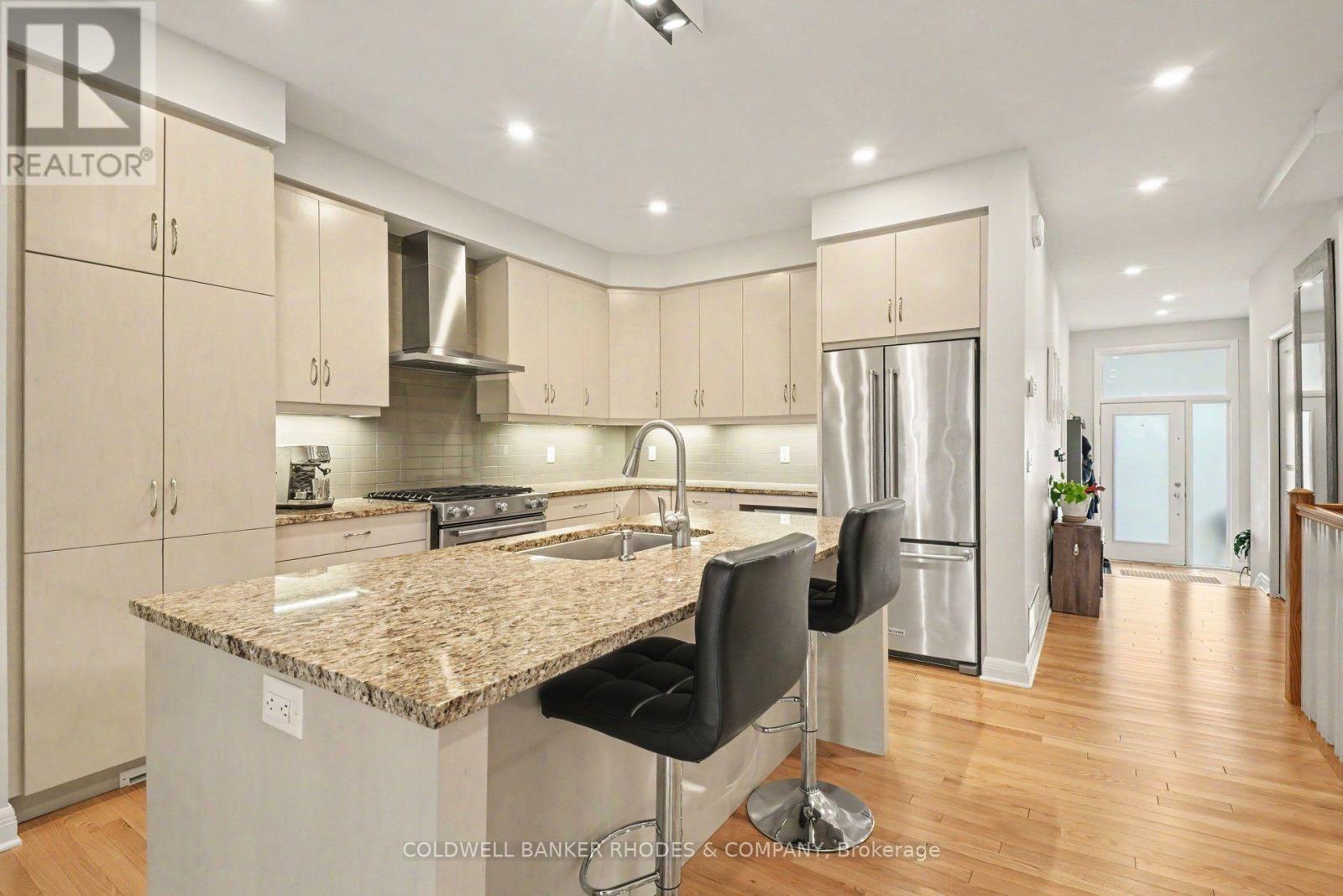 160 Avro Circle, Ottawa, ON