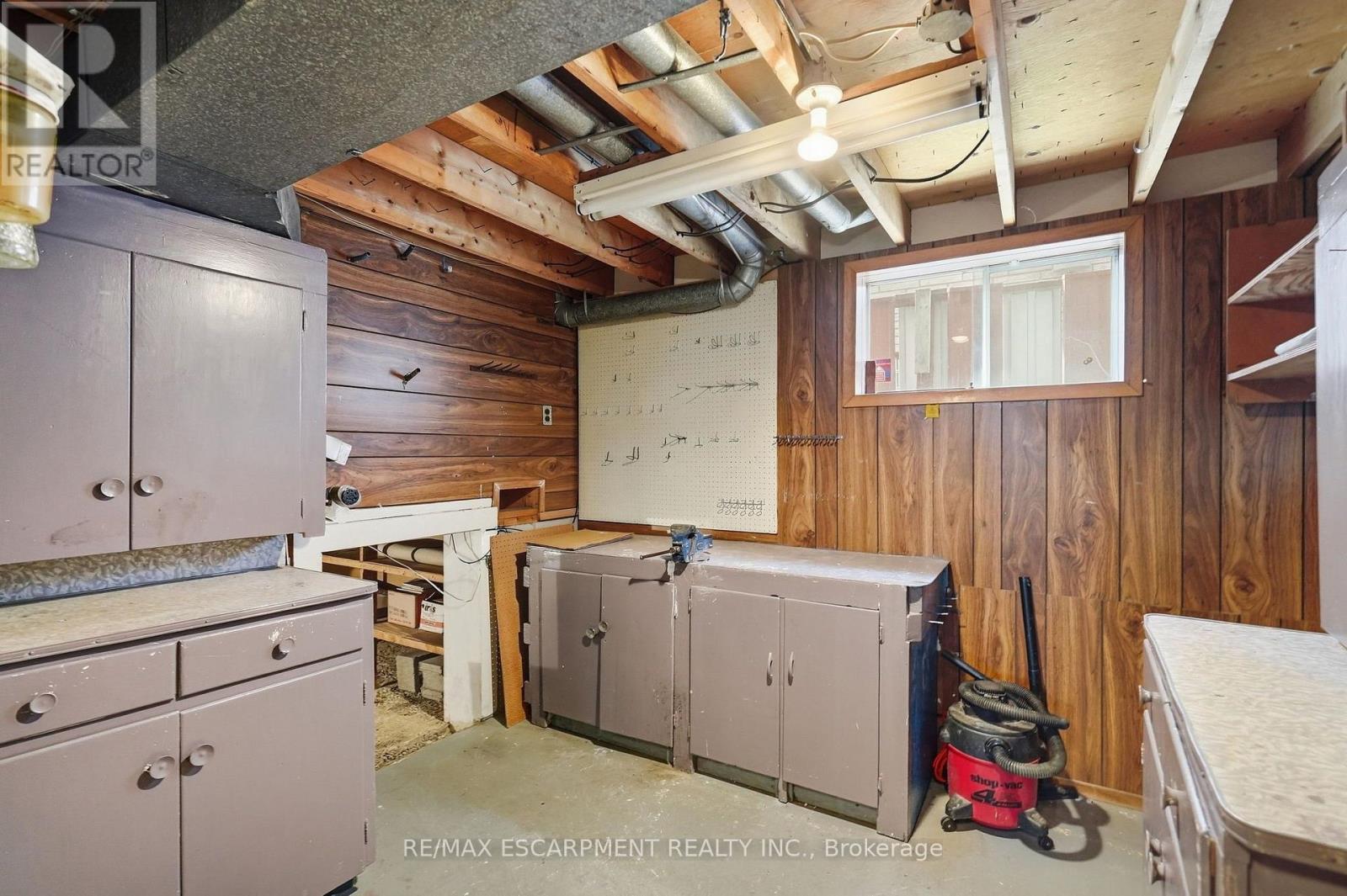 Basement - 36 Algonquin Court, Hamilton, ON