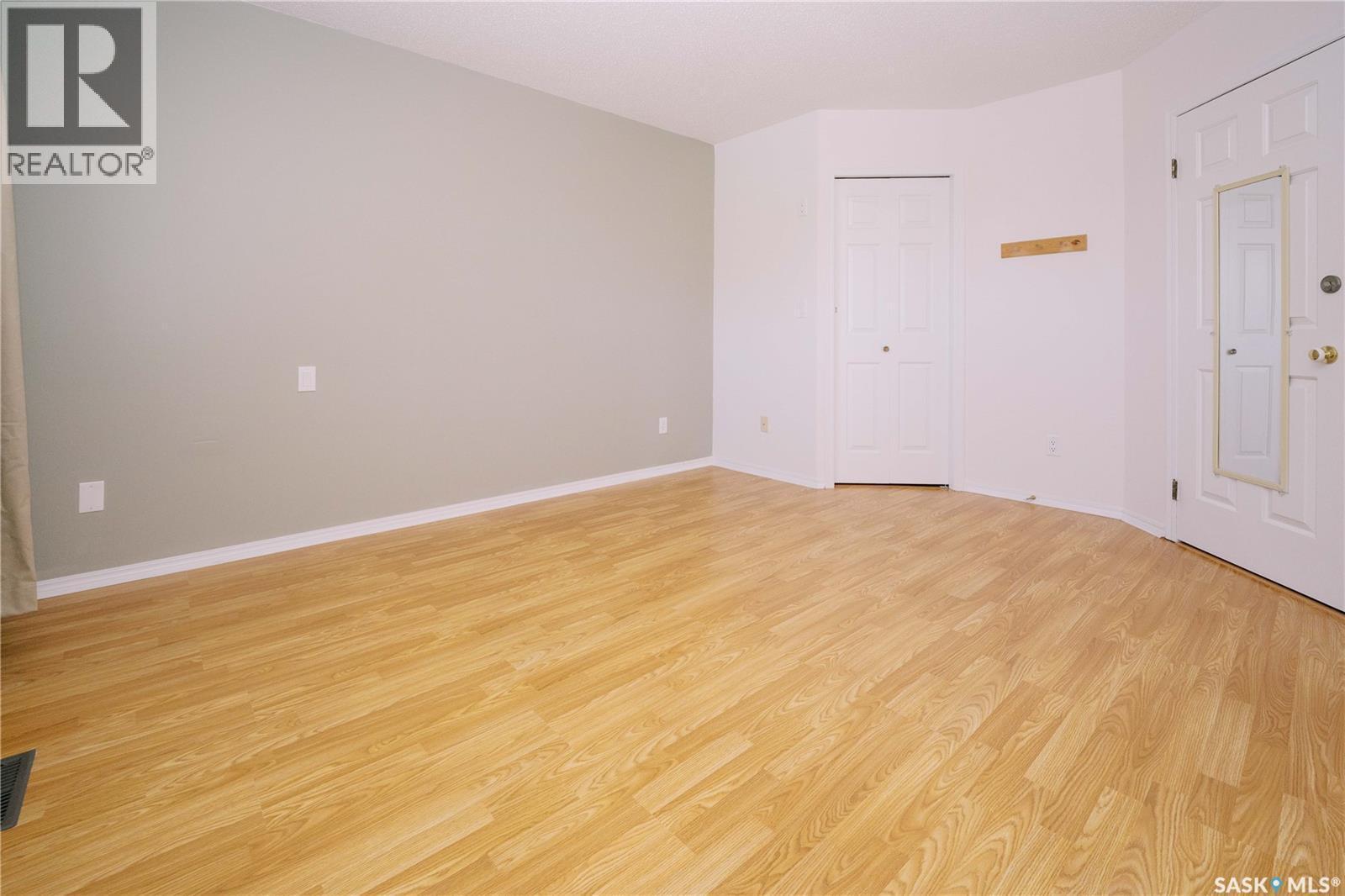 939 Haslam Crescent, Saskatoon, SK
