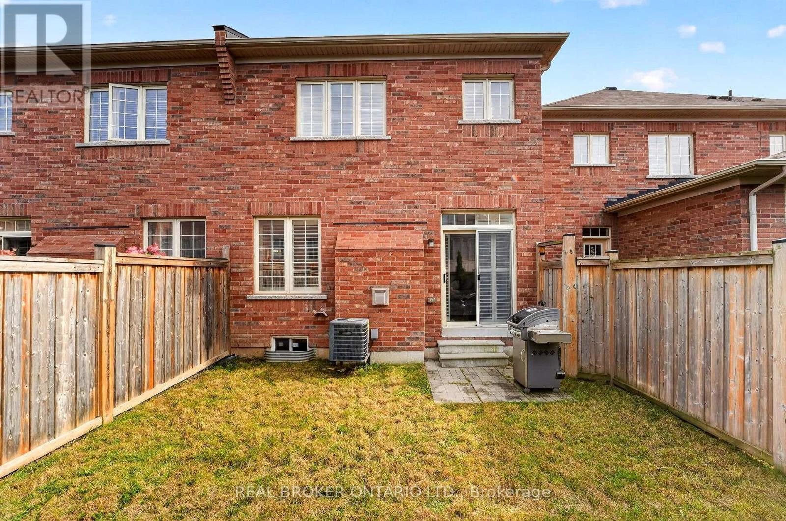 3231 Stoney Crescent, Mississauga, ON