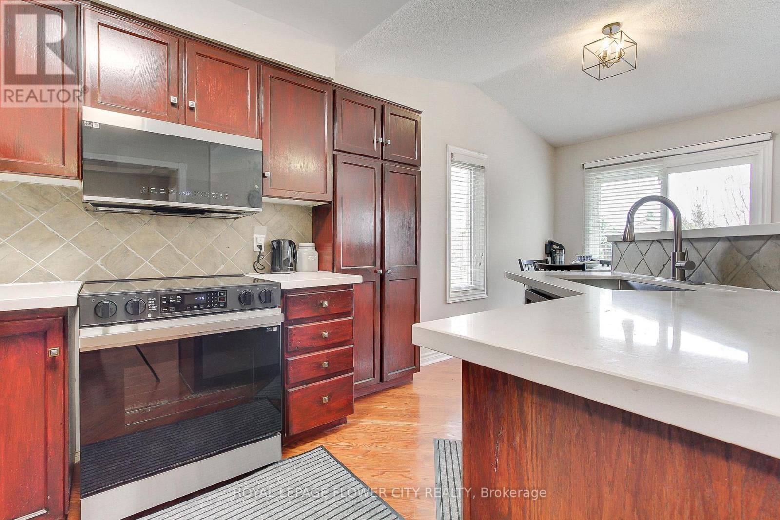 6692 Meteor Court, Mississauga, ON