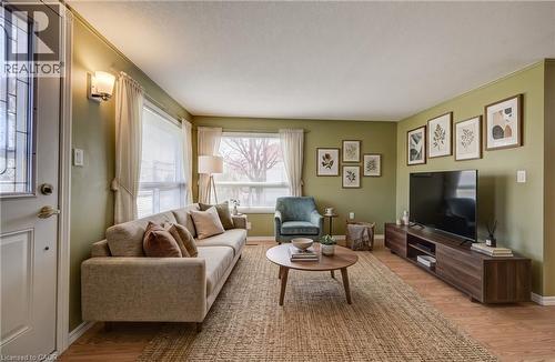 22 Pretoria Road, Cambridge, ON 