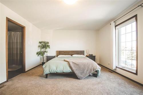 187 Lake Bend Rd, Winnipeg, MB 