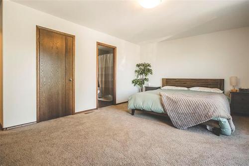 187 Lake Bend Rd, Winnipeg, MB 