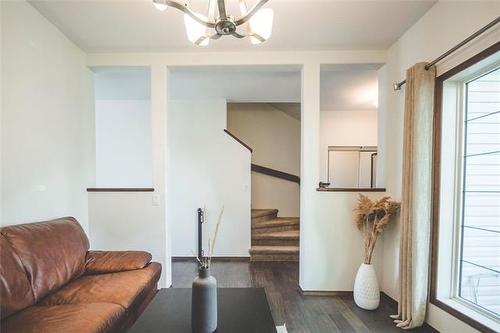 187 Lake Bend Rd, Winnipeg, MB 