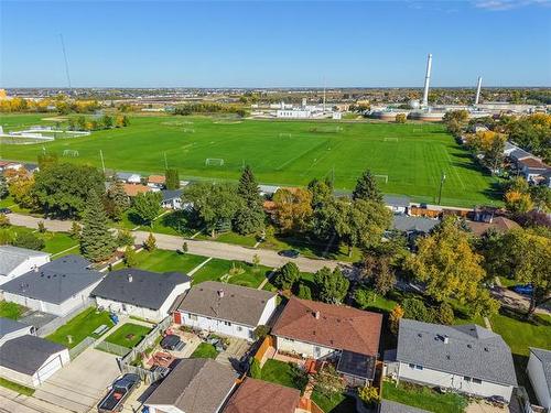 271 Southall Dr, Winnipeg, MB 