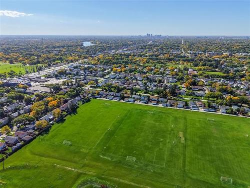 271 Southall Dr, Winnipeg, MB 