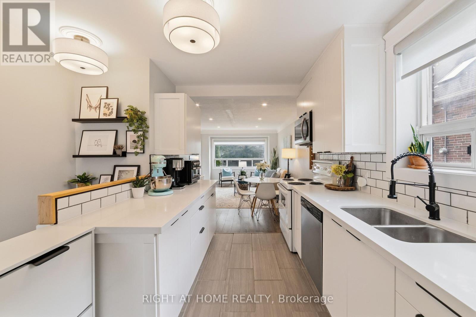206 East 19Th Street, Hamilton, ON