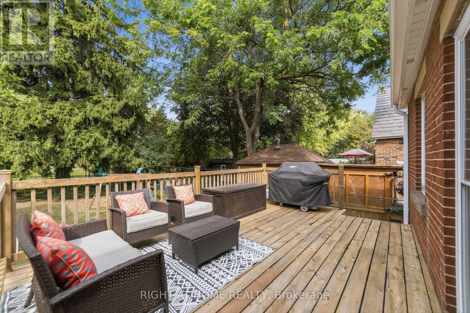 206 East 19Th Street, Hamilton, ON
