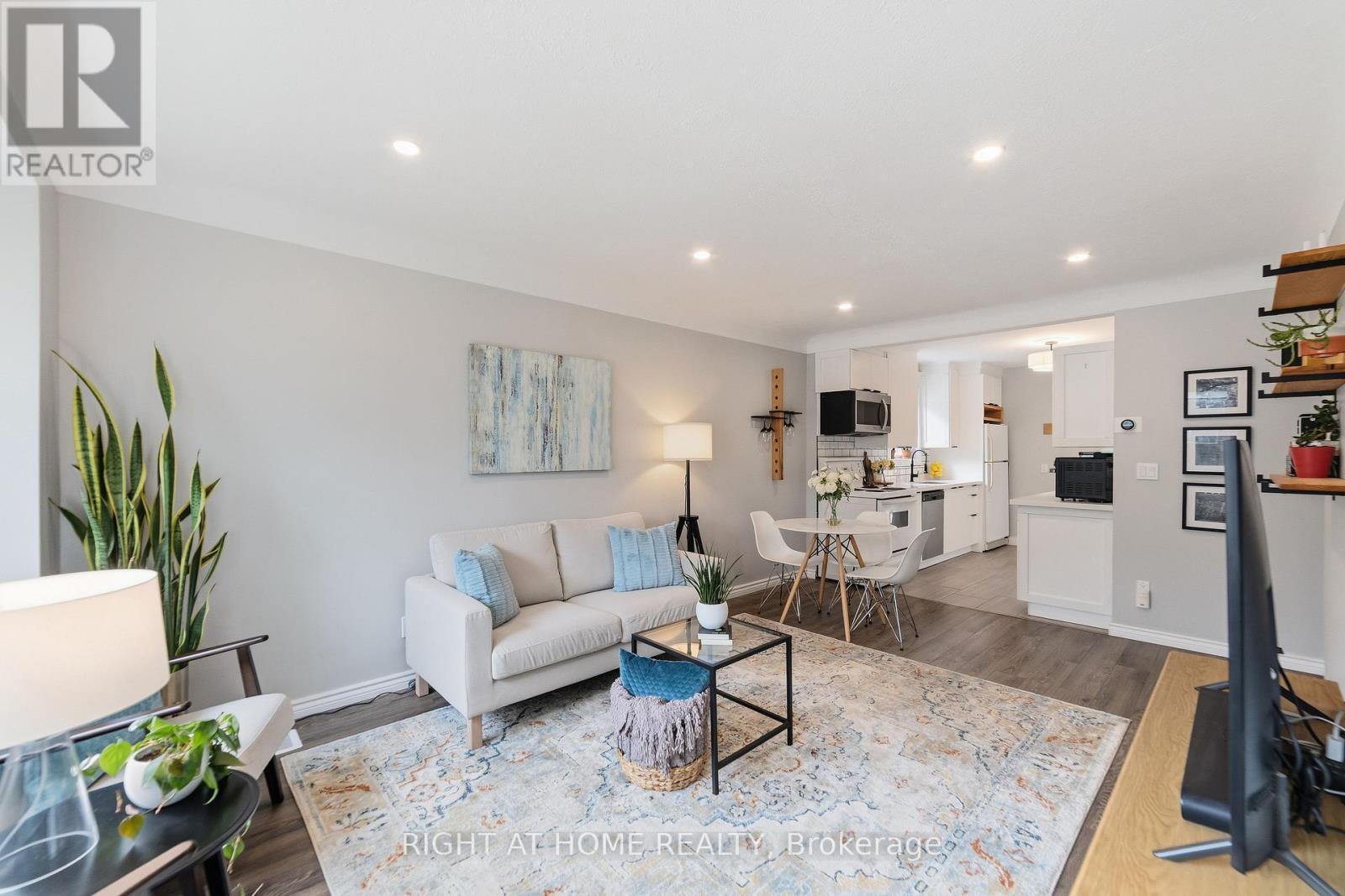 206 East 19Th Street, Hamilton, ON