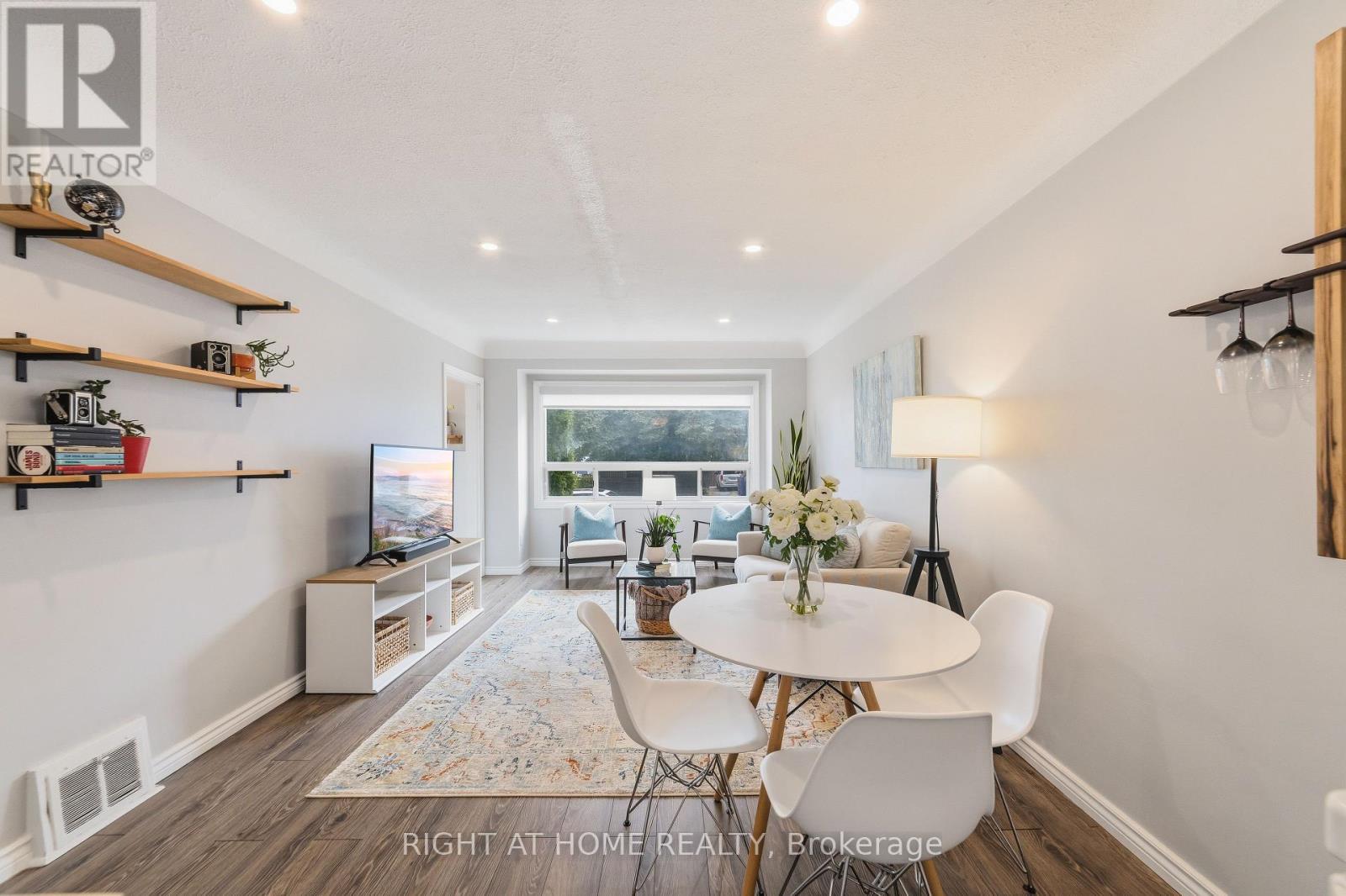 206 East 19Th Street, Hamilton, ON