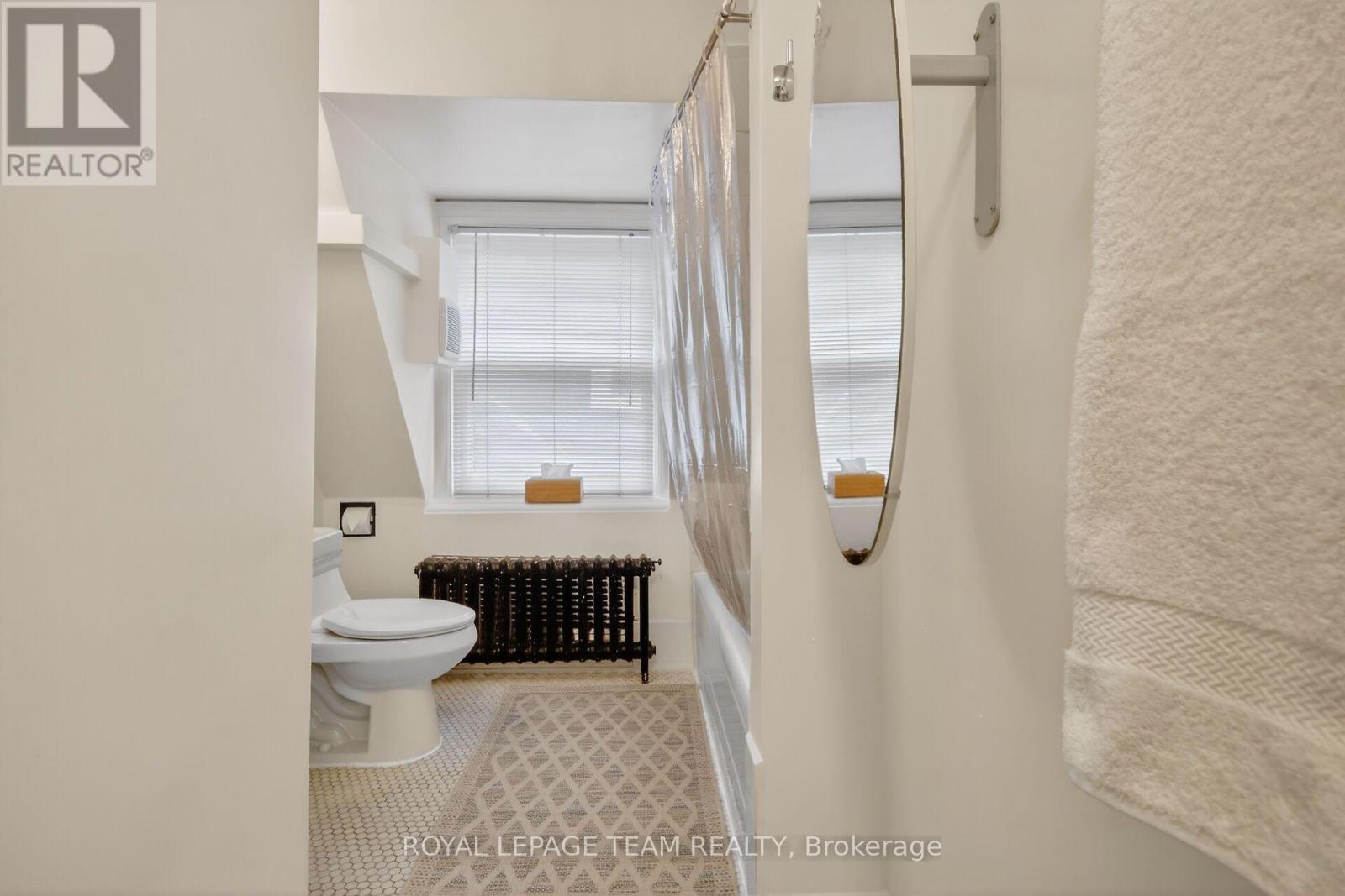 64 Delaware Avenue, Ottawa, ON