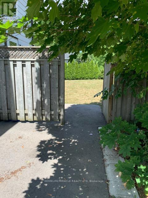 23 Heatherdale Place, Hamilton, ON
