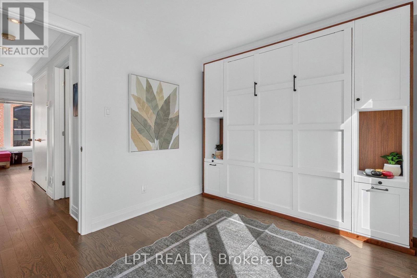 348 Ravenhill Avenue E, Ottawa, ON
