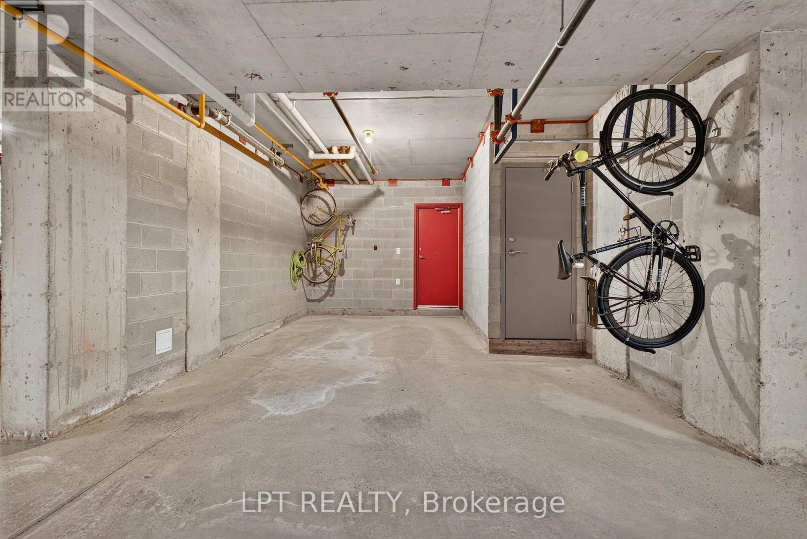 348 Ravenhill Avenue E, Ottawa, ON