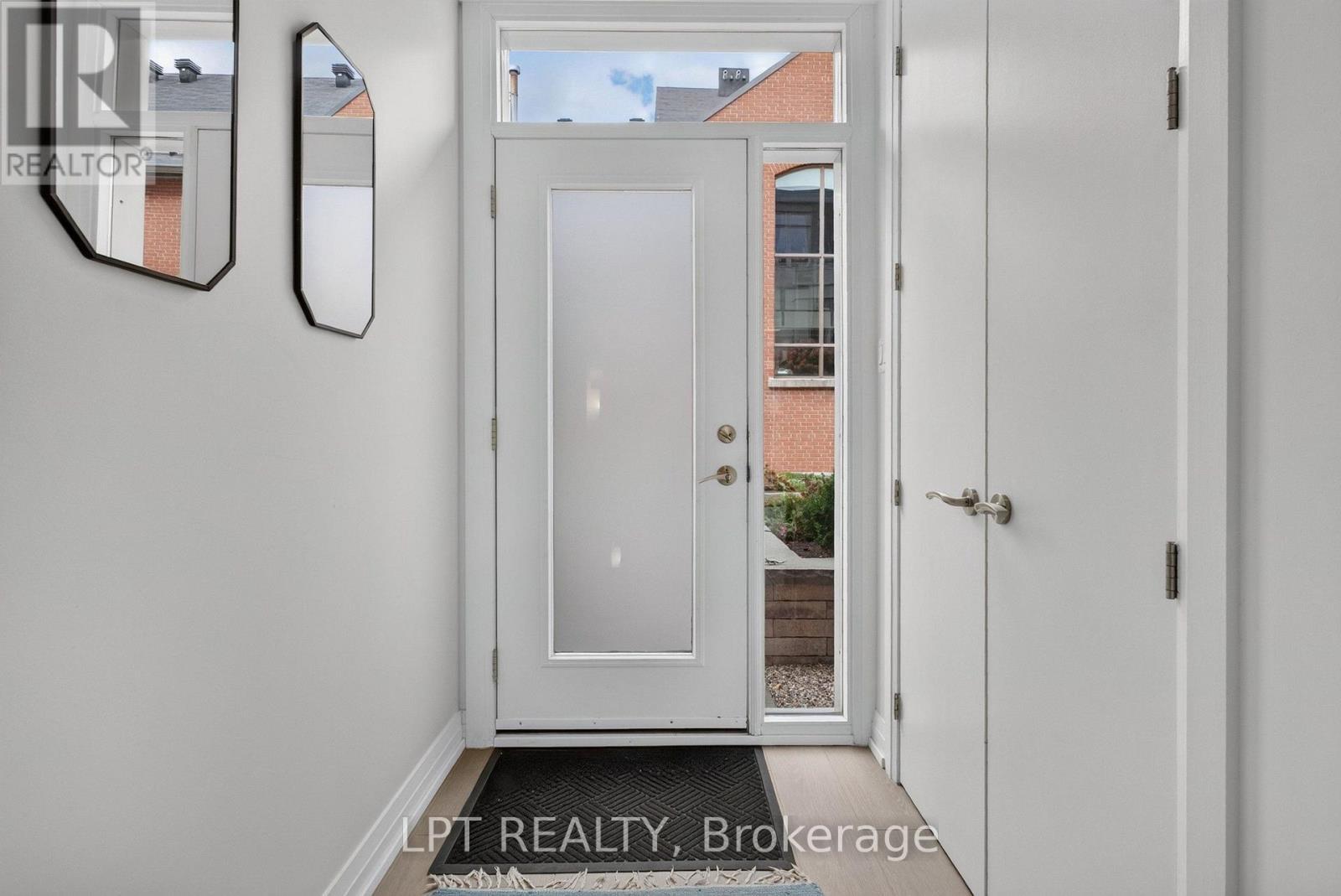 348 Ravenhill Avenue E, Ottawa, ON