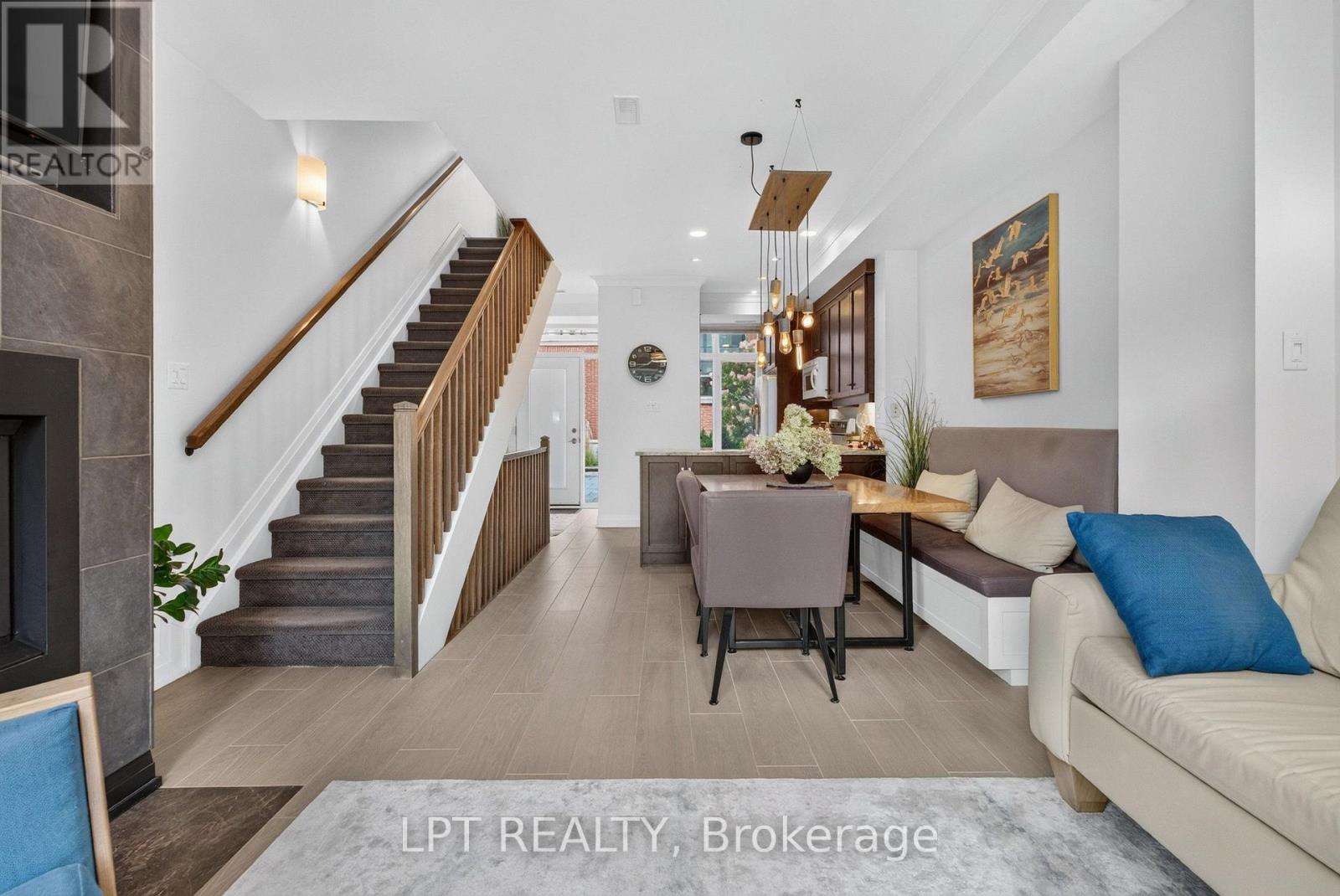 348 Ravenhill Avenue E, Ottawa, ON