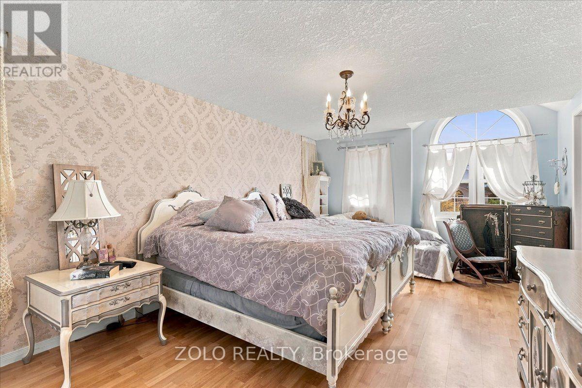 401 Hidden Creek Drive, Kitchener, ON
