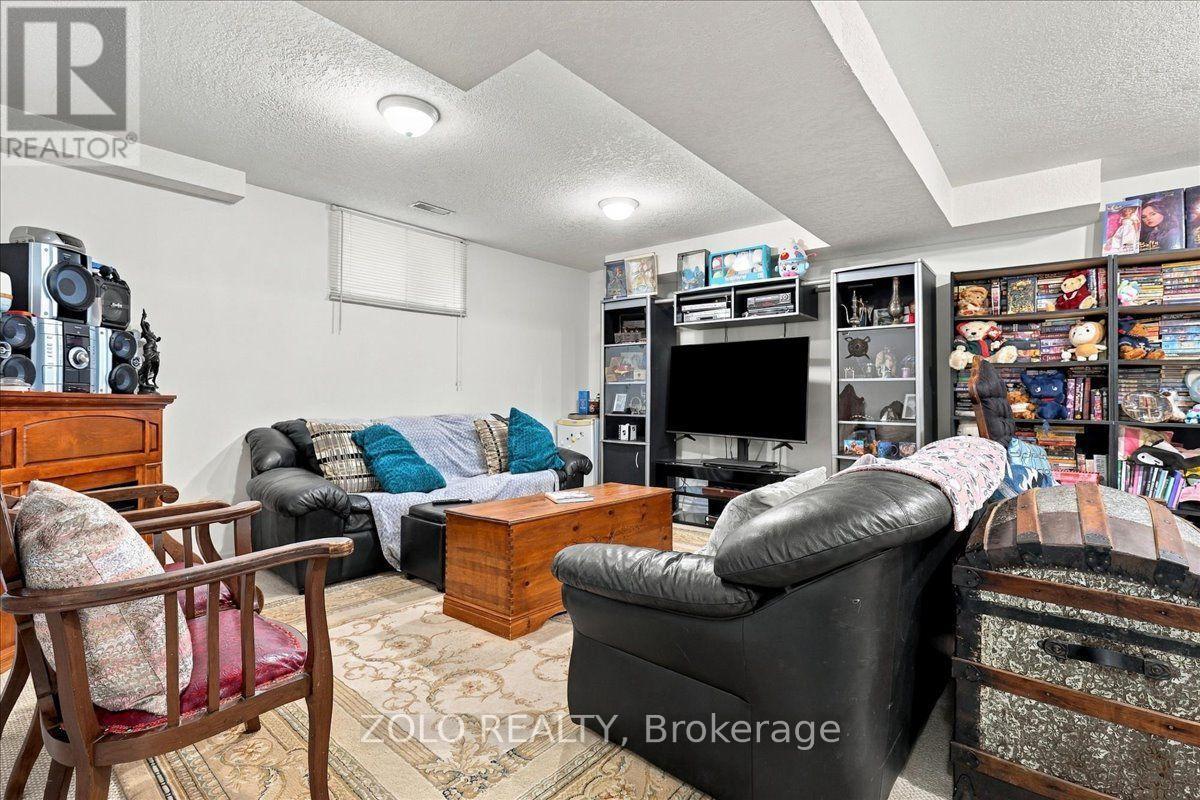 401 Hidden Creek Drive, Kitchener, ON