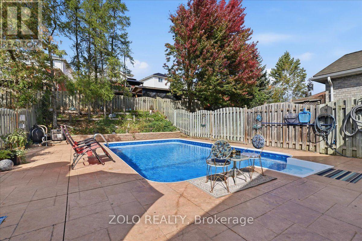 401 Hidden Creek Drive, Kitchener, ON