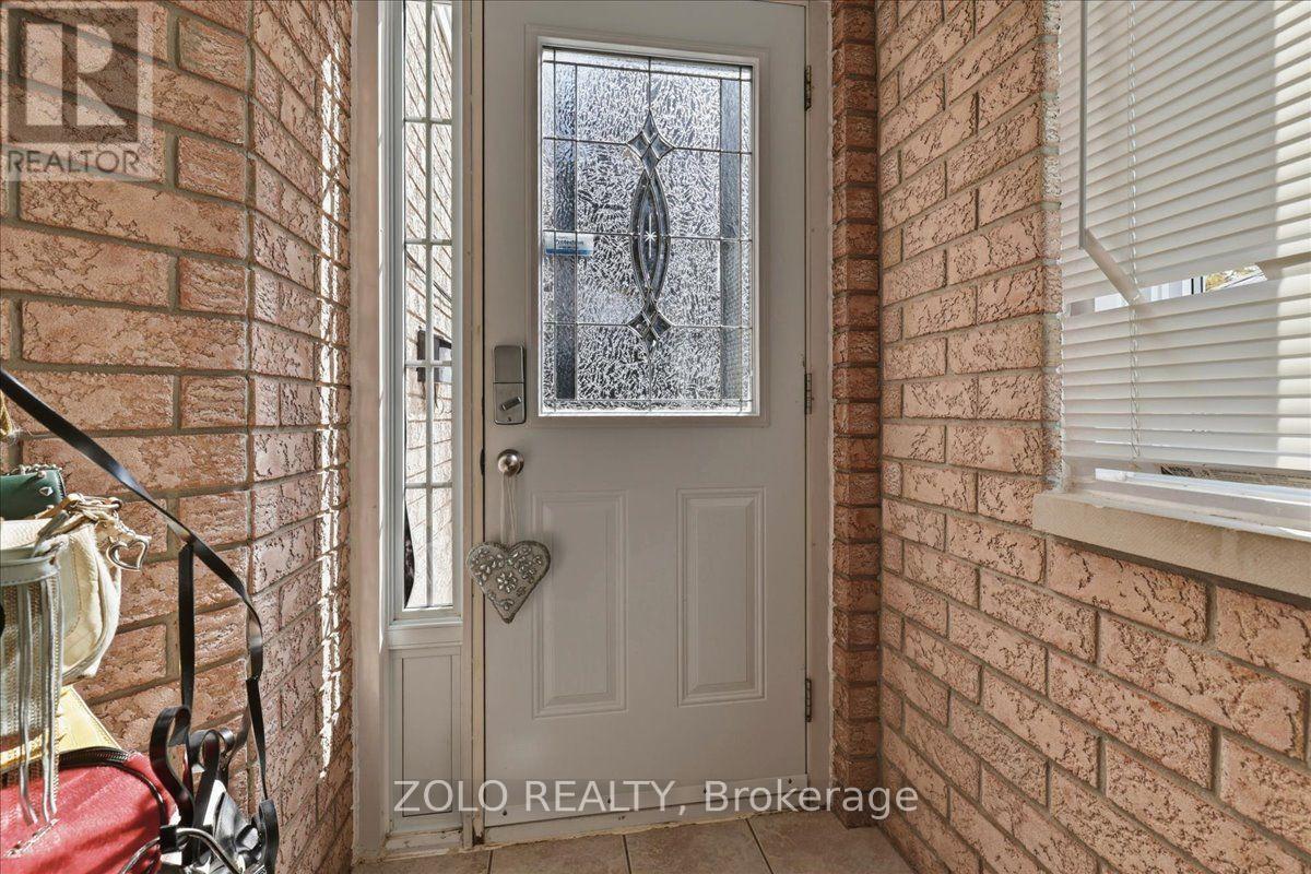 401 Hidden Creek Drive, Kitchener, ON