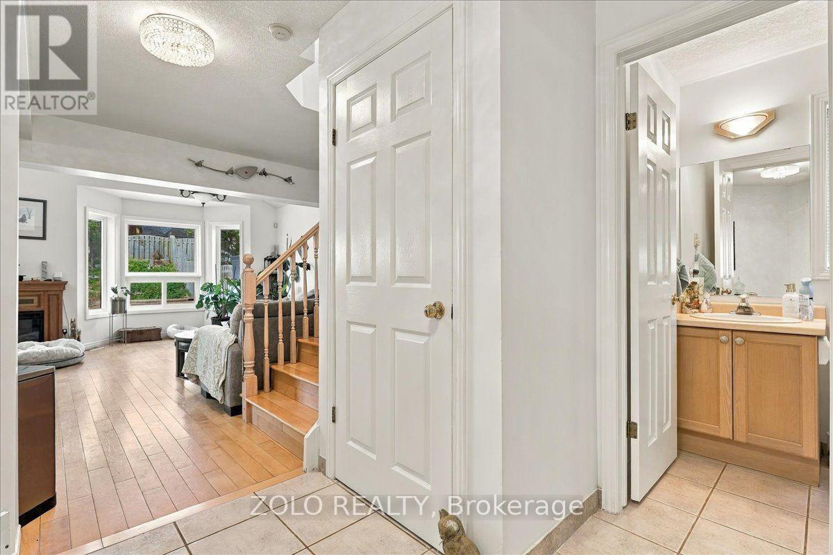 401 Hidden Creek Drive, Kitchener, ON
