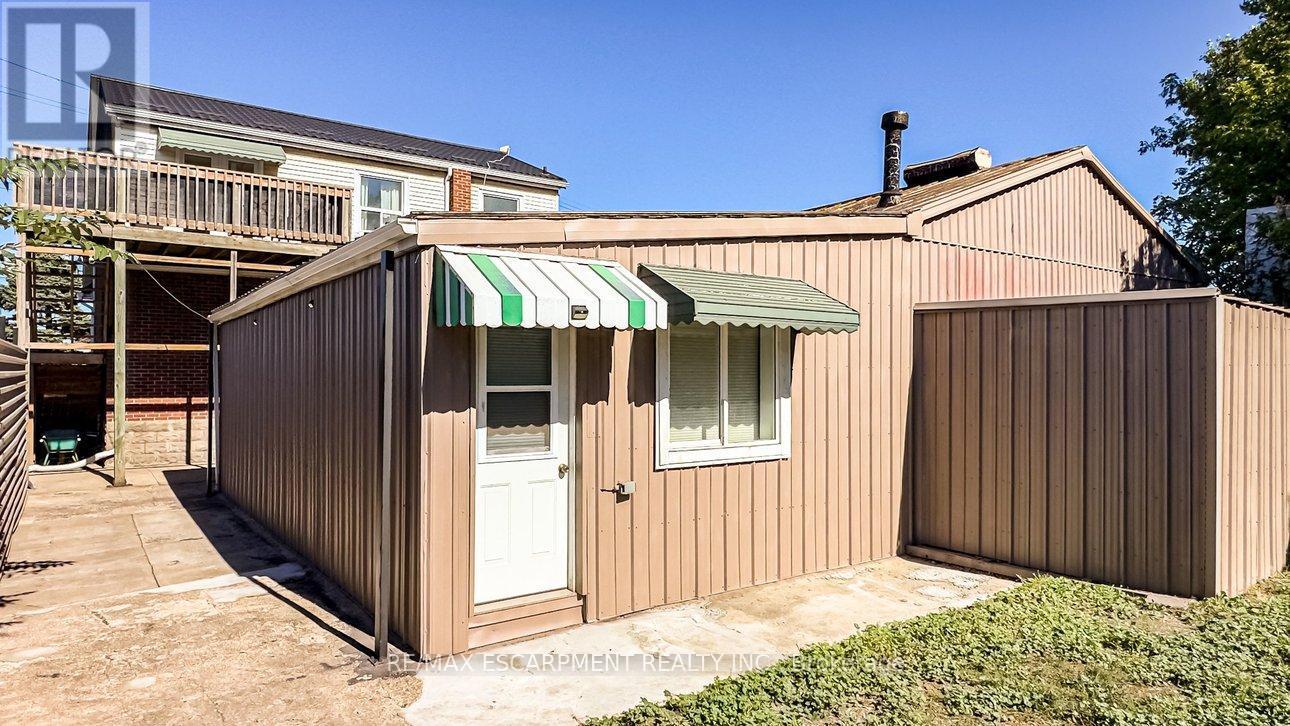 Entrance to Bachelor Unit - 548 Beach Road, Hamilton, ON