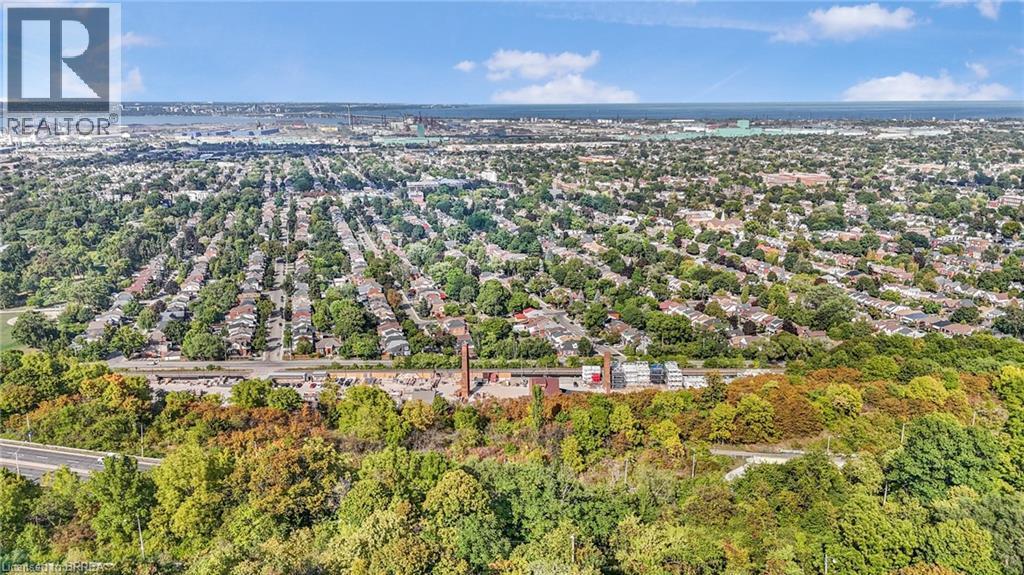 60 Mountain Brow Boulevard, Hamilton, ON