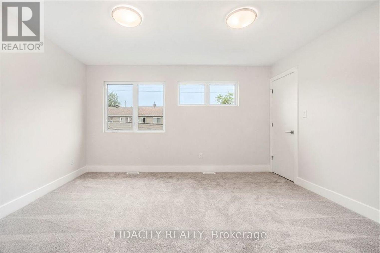 1402 Mayview Avenue, Ottawa, ON
